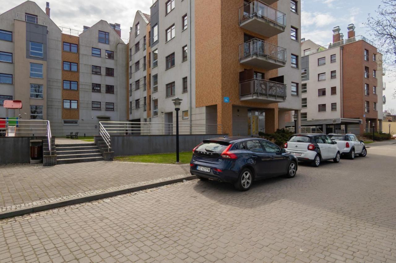 City Center Apartment With Balcony By Noclegi Renters Gdansk Exterior photo