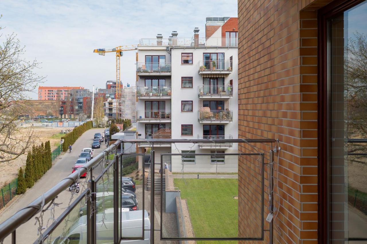 City Center Apartment With Balcony By Noclegi Renters Gdansk Exterior photo